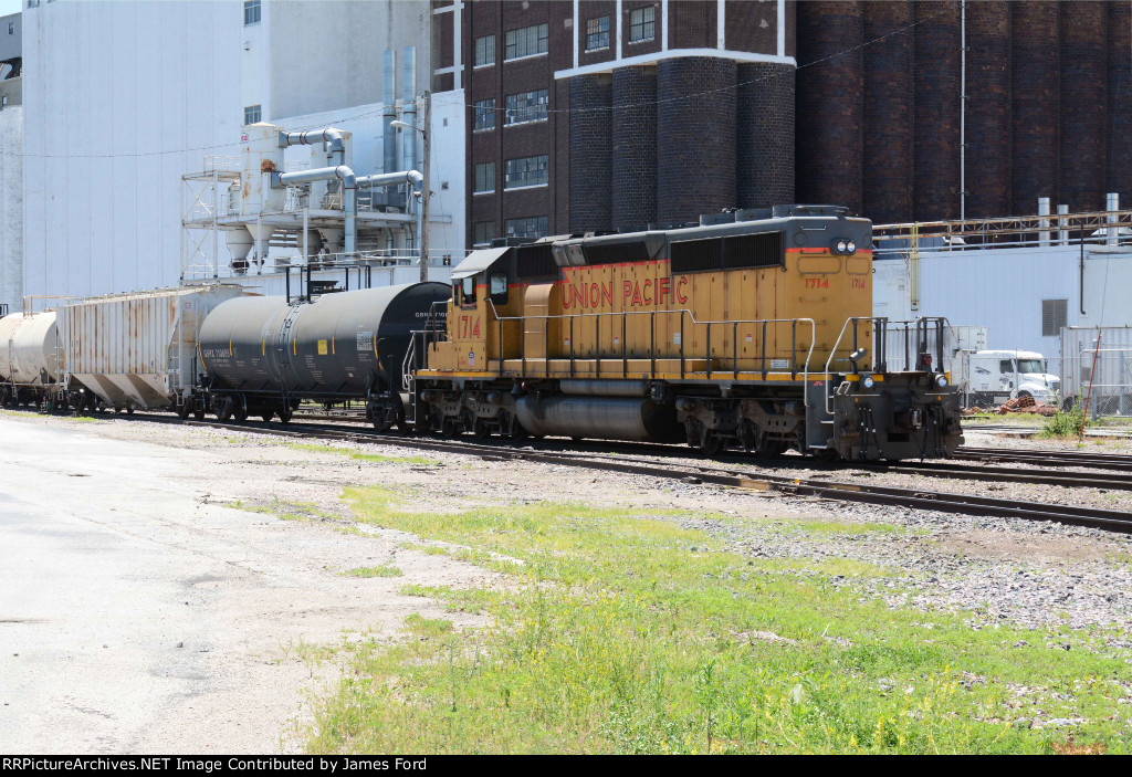 UP 1714 -- NORTH